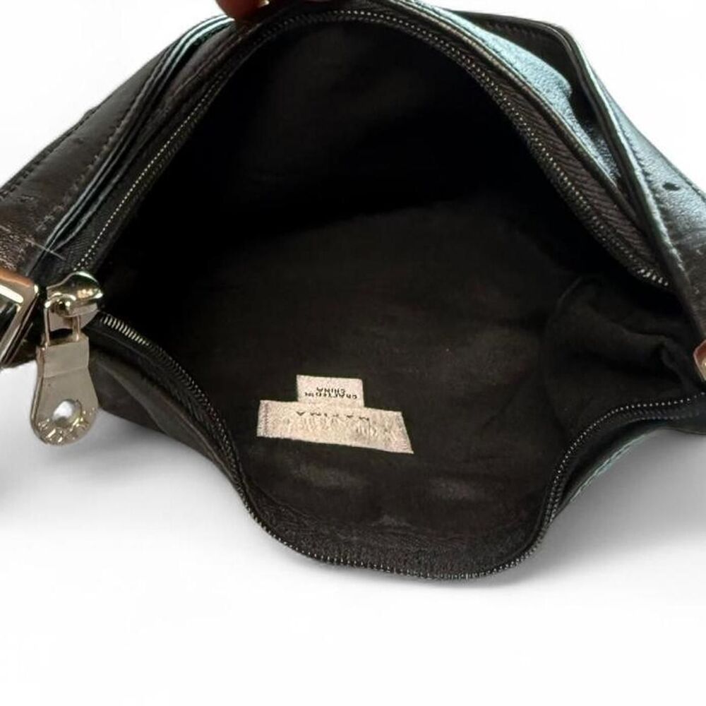 Wilson’s Leather Maxima Shoulder Bag with Adjustable Strap - Picture 5 of 8